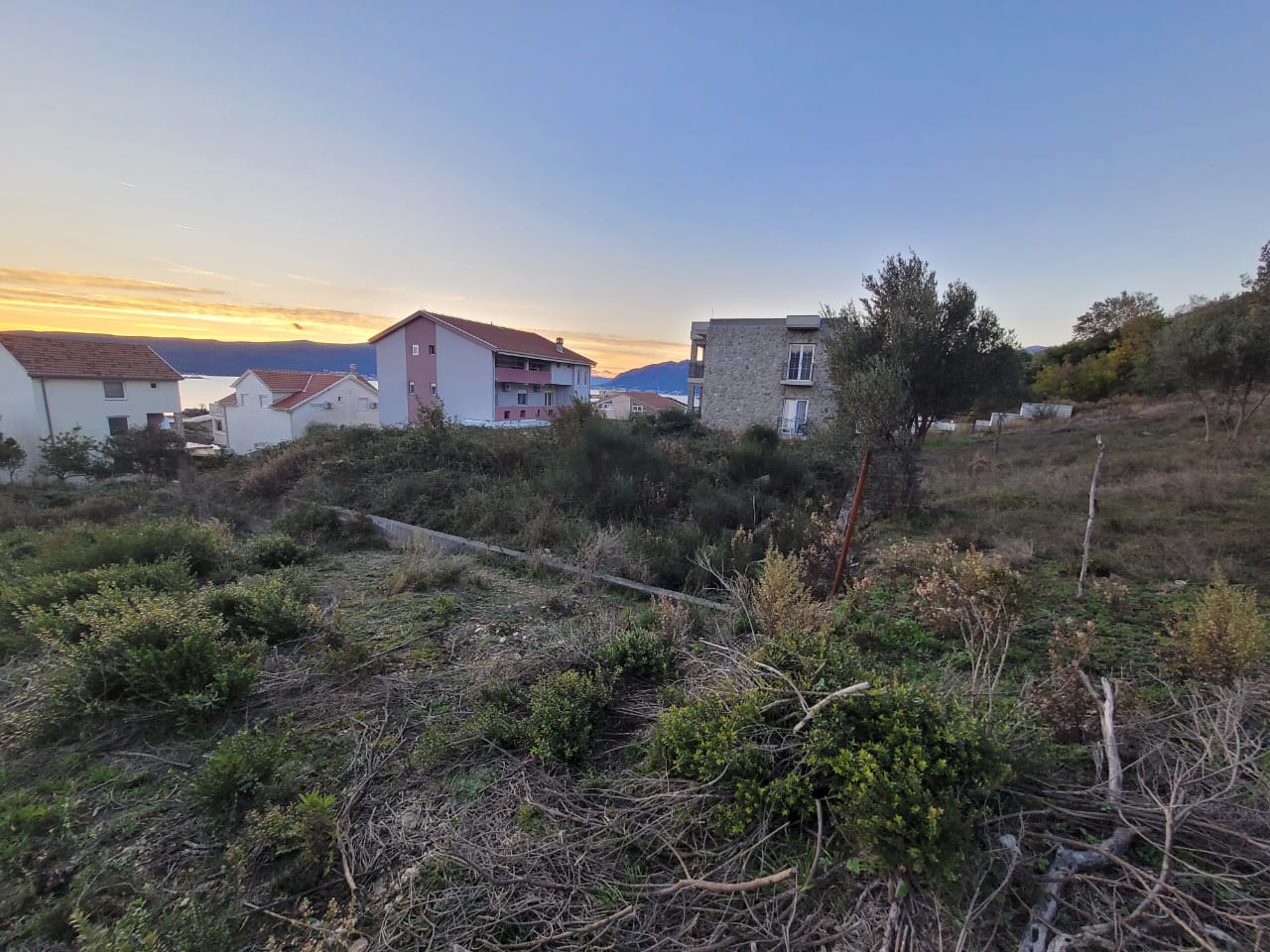 Residential Lot For Sale, Kava