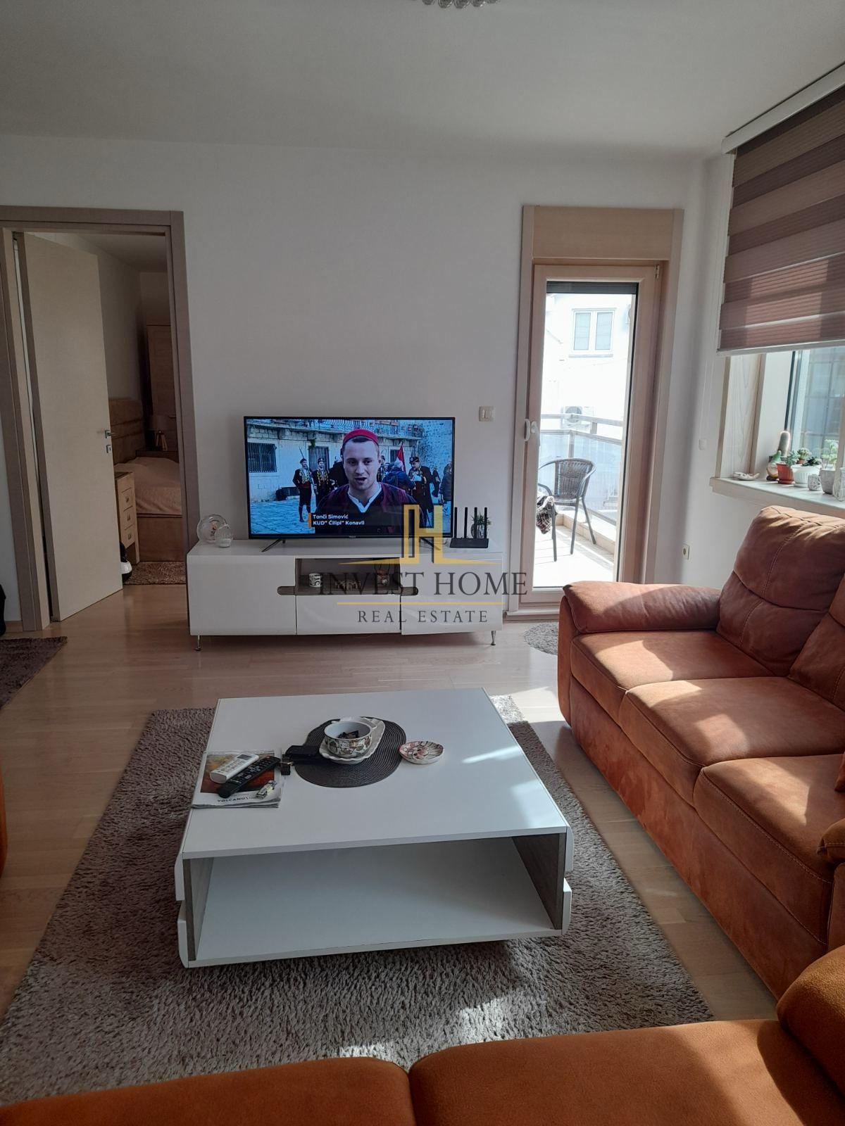 Dvosoban stan, Budva, 75m2