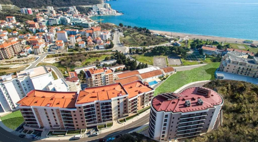 Two-bedroom apartment in the Anatolia complex, Bečići