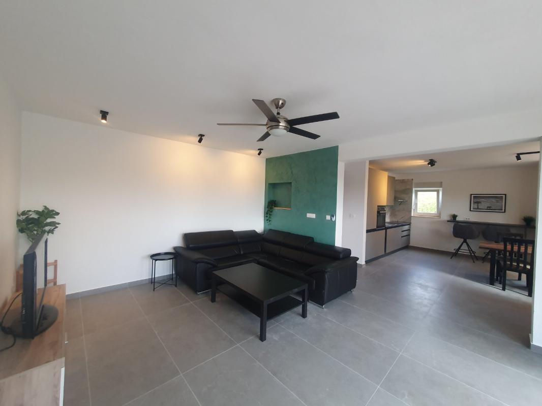 Apartment in Bjelishi, 154 m²