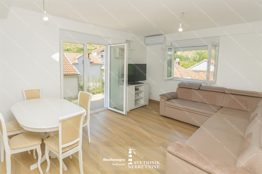 Prodajem Stan-Apartman, Igalo