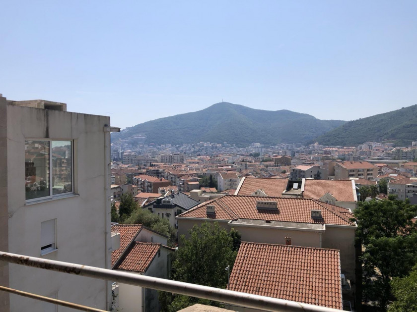 Prodajem Stan-Apartman, Podkošljun