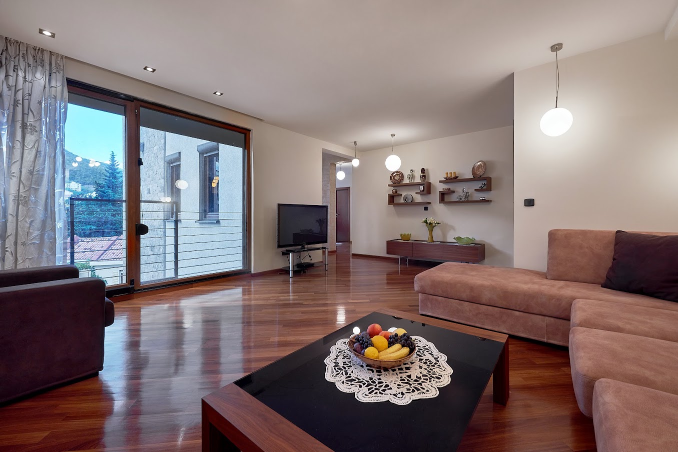 Apartment in Budva, 121 m²