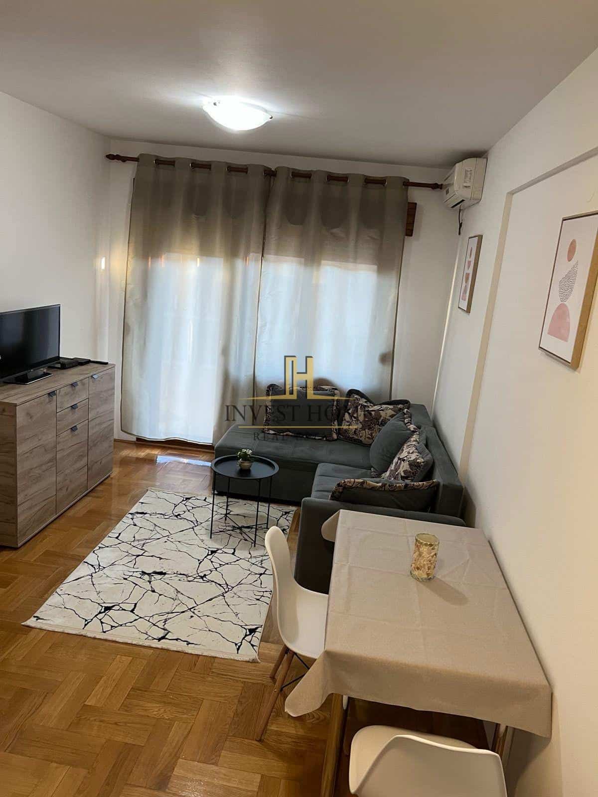 Jednosoban stan, Centar, 43m2