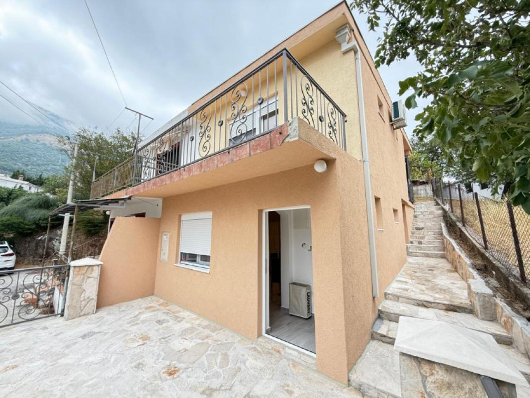 Дом в Sutomore, 68 m²