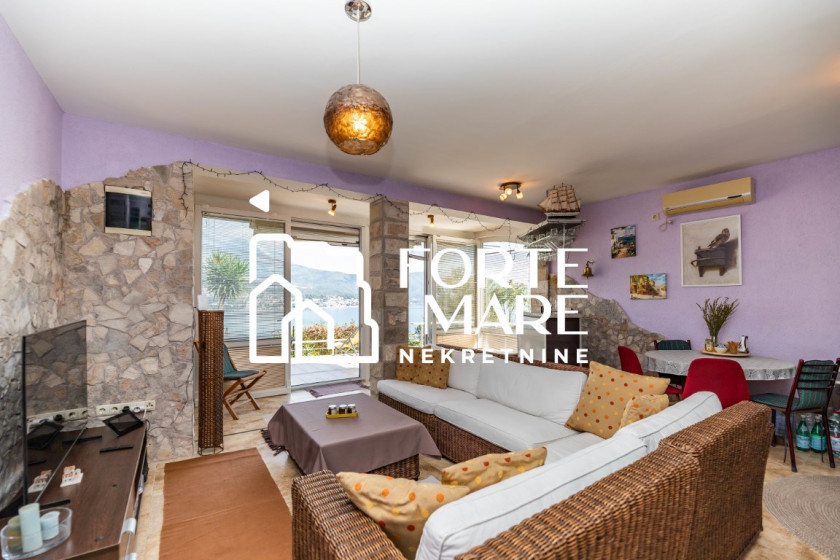 Prodajem Stan-Apartman, Njivice, Herceg Novi