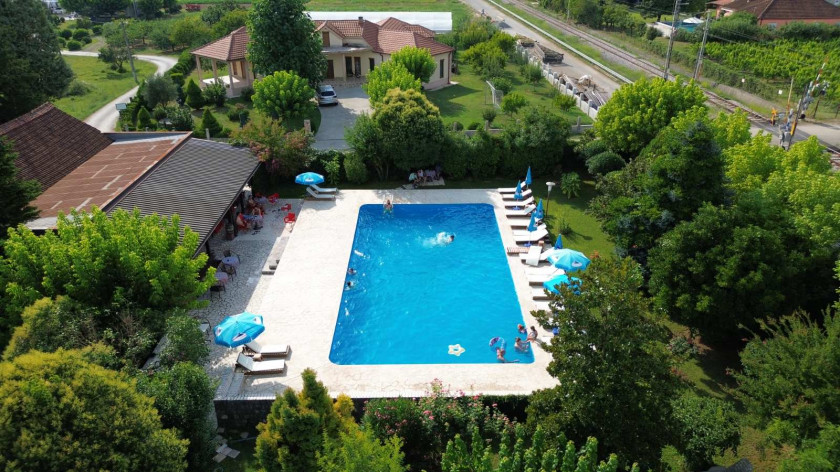 Коммерческая недвижимость на продажу, Danilovgrad — €820,000