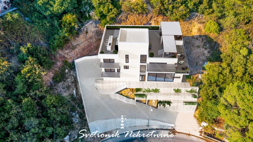 Prodajem Kuću, Meljine