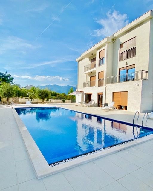 Квартира в аренду, Tivat — €1,000