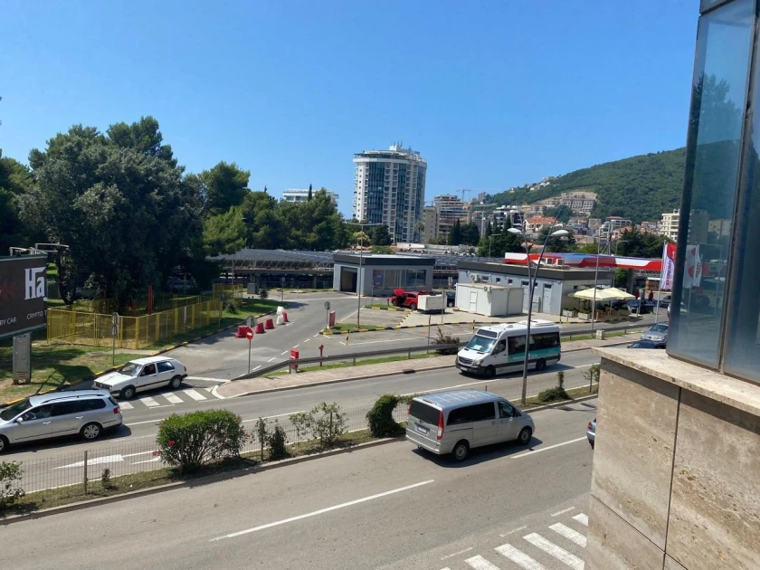 Prodajem Stan-Apartman, Budva