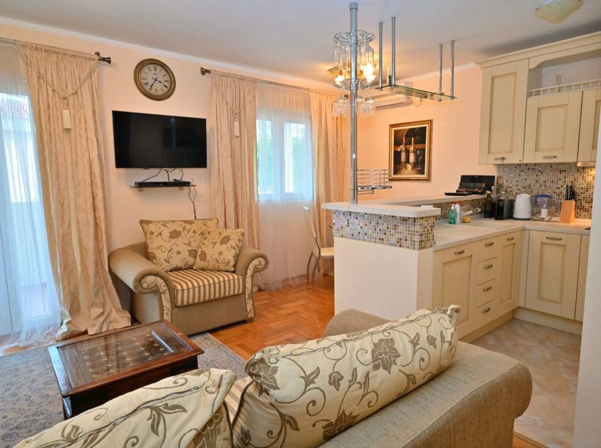 Apartment For Sale, Babin Do