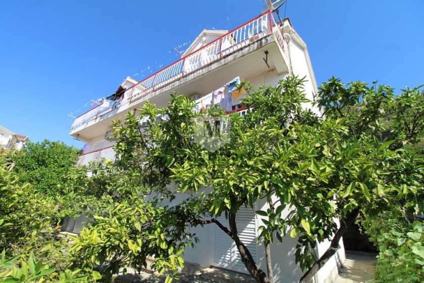 Prodajem Kuću, Igalo