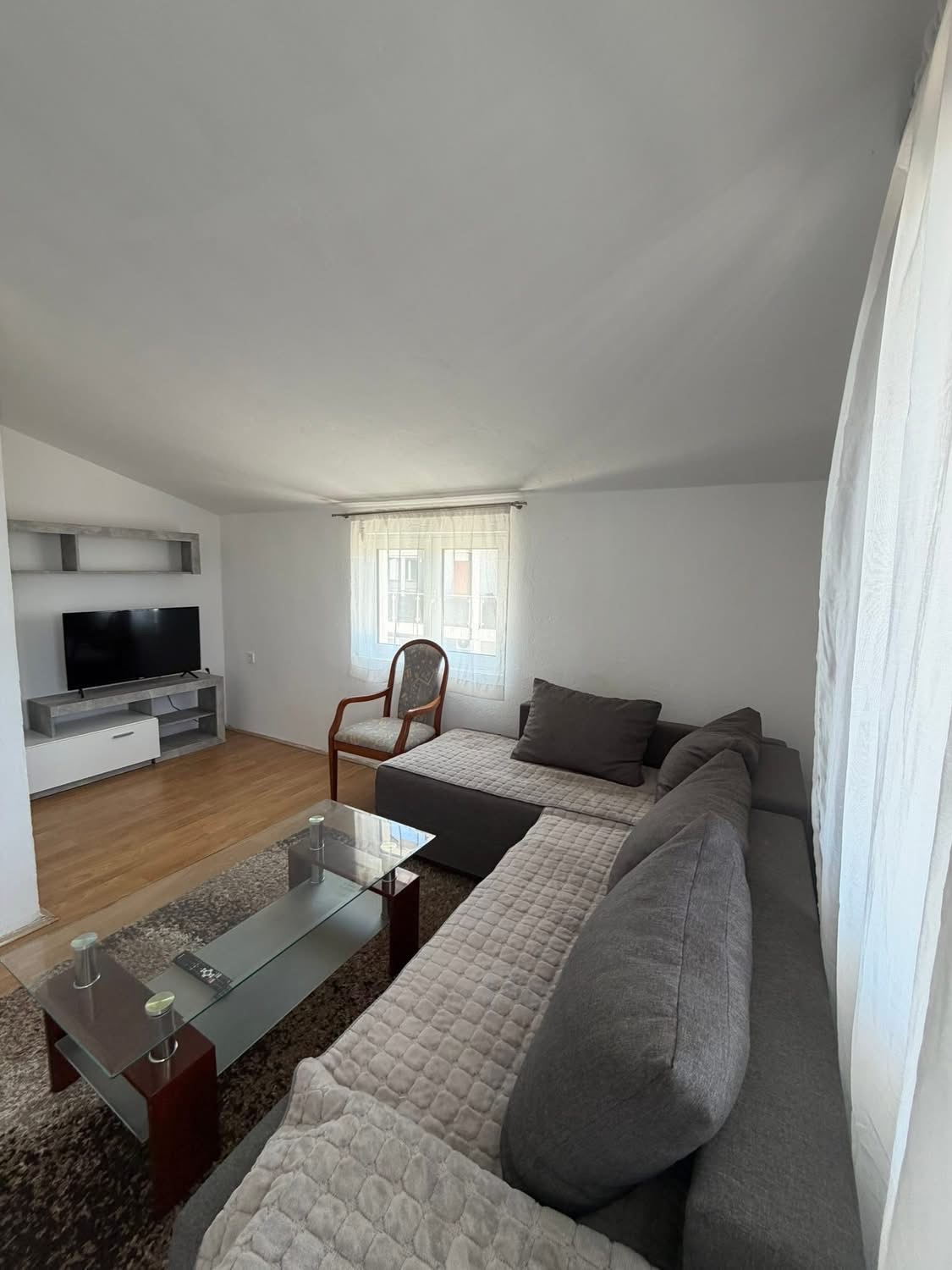 Apartment for Rent, Bar — €380