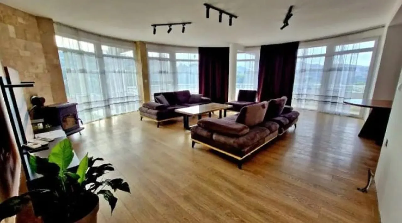 Apartment in Tomba, 140 m²