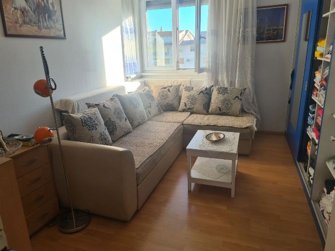 Apartment For Sale, Bar