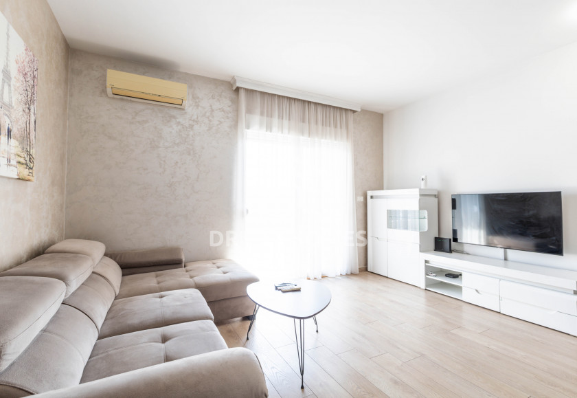 IZDAVANJE – DVOSOBAN STAN + GARAŽA | CITY KVART – PREKO PUTA BIG FASHION, PODGOR