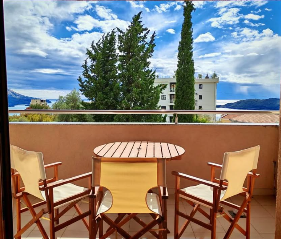 Квартира в Becici, 32 m²