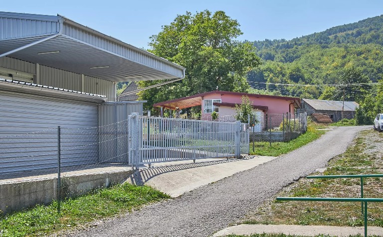 Коммерческая недвижимость на продажу, Mojkovac — €1,030,000