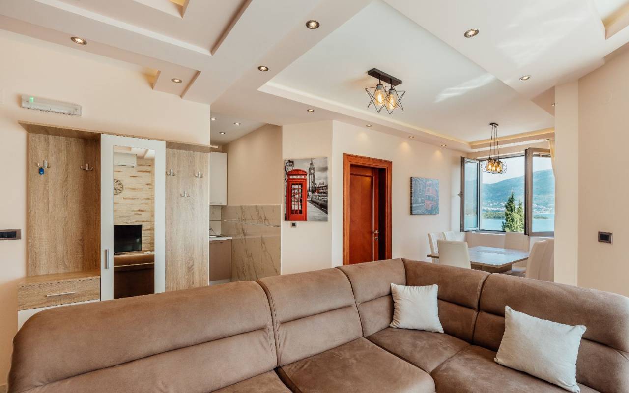 Apartment in Tivat, 64 m²