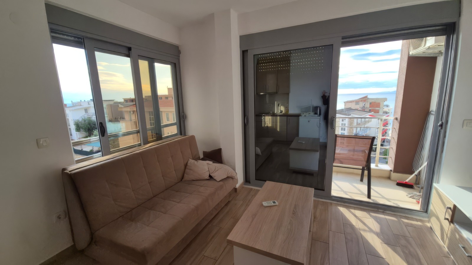 1-BR Apartment | 3rd Floor | Sea View | Garage | 80m to beach