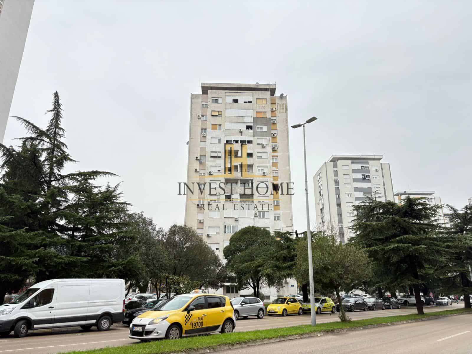 Dvosoban stan, Preko Morače, 61m2