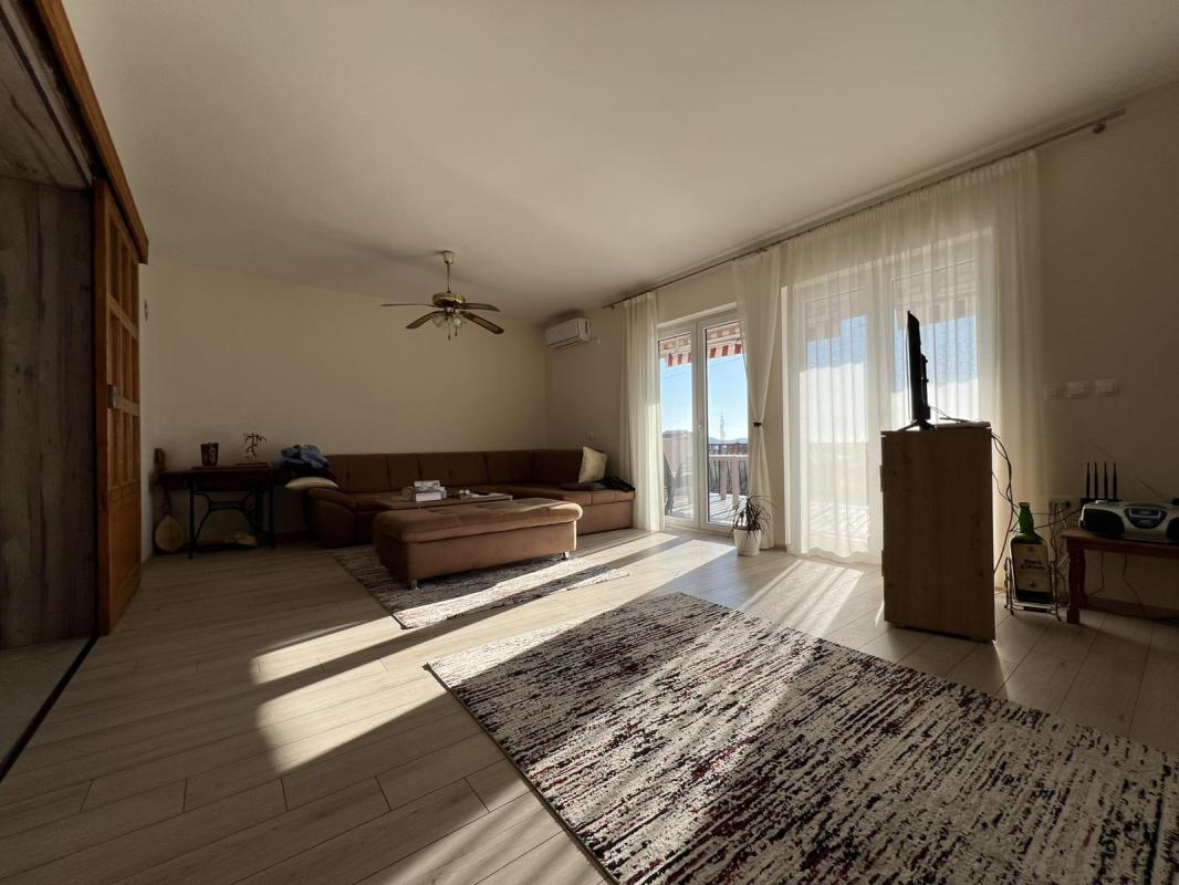 Дом в Bjelishi, 350 m²